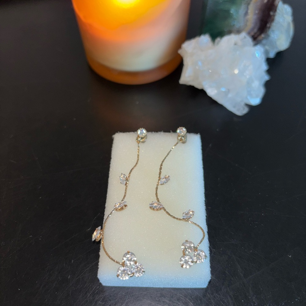 Leaf Drops Dangle Earrings